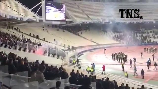 AEK vs. AJAX 27.11.2018 (AEK Athens fans throwing Molotov cocktail at Ajax fans.) смотреть онлайн