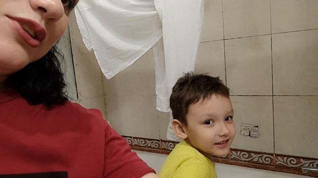 ОДИН ДЕНЬ ИЗ ЖИЗНИ / ПЕКУ ПИРОГ / ГОТОВЛЮ ПЛОВ / РУГАЮ МЕСТНЫЕ РЭУ смотреть онлайн