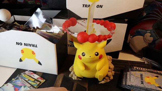 OPENING A PREMIUM FIGURE COLLECTION PIKACHU VMAX BOX *EXCELLENT PULLS!* смотреть онлайн