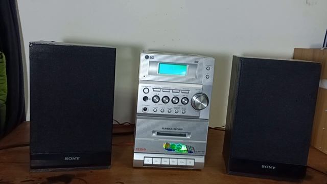 Prueba Rápida De Audio; Minicomponente LG Lx-m140 Y Bocinas Sony SS-CEH15.