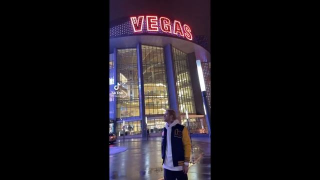 ОБЪЯСНЕНИЕ МЕМА С НАДПИСЬЮ Lil Peep?, подробно