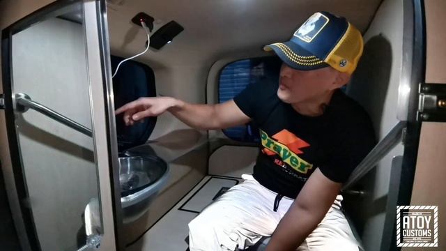 First Hyundai Starex Customized Toilet by Atoy Customs смотреть онлайн