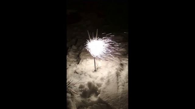 ФИКС ПРАЙС: ОБЗОР БЕНГАЛЬСКОЙ СВЕЧИ ЗА 99 РУБЛЕЙ.