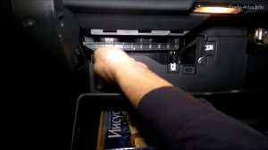 Замена фильтра салона на Geely Atlas