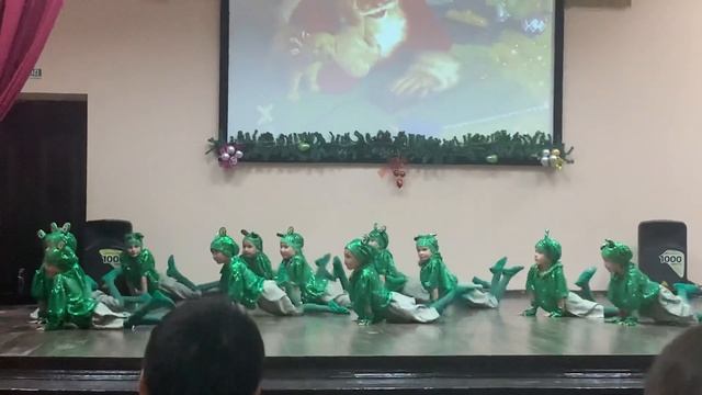 На болотце. Триумф.110 школа. 2022 год смотреть онлайн