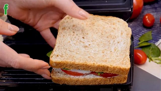 Panini sandwich with tomatoes, mozzarella and spinach | ?? Italian recipe смотреть онлайн