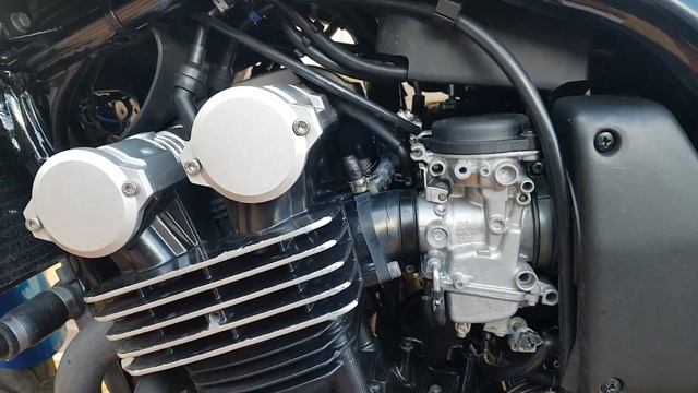 YAMAHA FAZER 600 ( FZS 600) смотреть онлайн