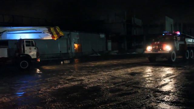 Пожар на рынке Столичный в Киеве 21 12 2013 смотреть онлайн