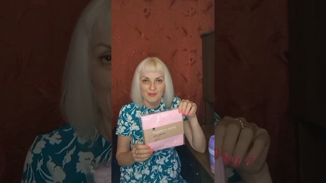 Распаковка по каталогу 11 Фаберлик 2024. Гели, парфюмы, салфетки смотреть онлайн