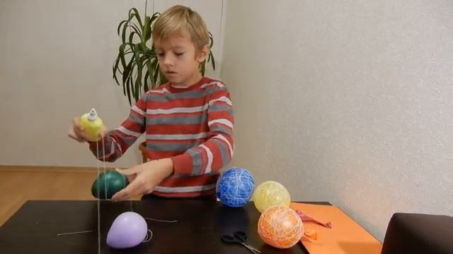 Снеговик из ниток своими руками. Снеговик из ниток и клея. смотреть онлайн
