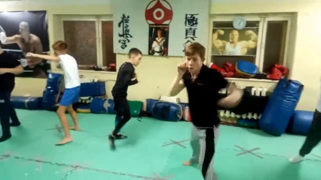 Тренировка на Максакова. ММА. смотреть онлайн