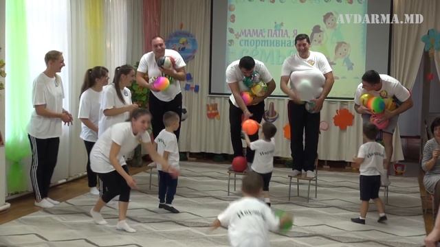 "Мама,папа, я спортивная семья" смотреть онлайн