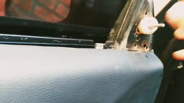 КАК ПОМЕНЯТЬ ЗЕРКАЛА НА ВАЗ 2114? ЗАМЕНА ШТАТНЫХ ЗЕРКАЛ . смотреть онлайн