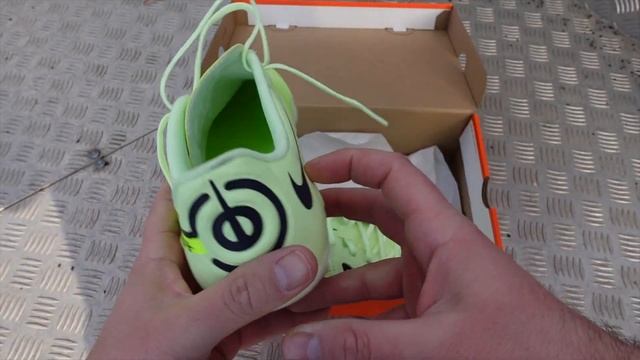 Nike Tiempo Legend 9 Academy FG/MG Luminous (after 1 training) смотреть онлайн