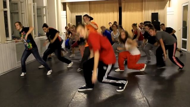 Hip-hop ART PEOPLE (группа начинающих) тренер Dimon смотреть онлайн