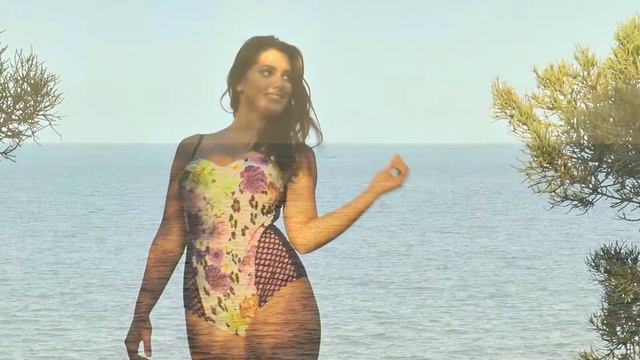 Купальники Amarea Lorena. Коллекция моды весна / лето 2017. смотреть онлайн