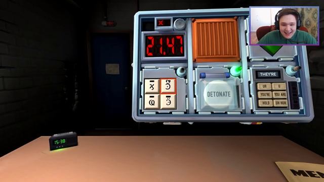 ОБЕЗВРЕДИЛ СУПЕР СЛОЖНУЮ БОМБУ С КВАНТУМОМ! - Keep Talking and Nobody Explodes смотреть онлайн