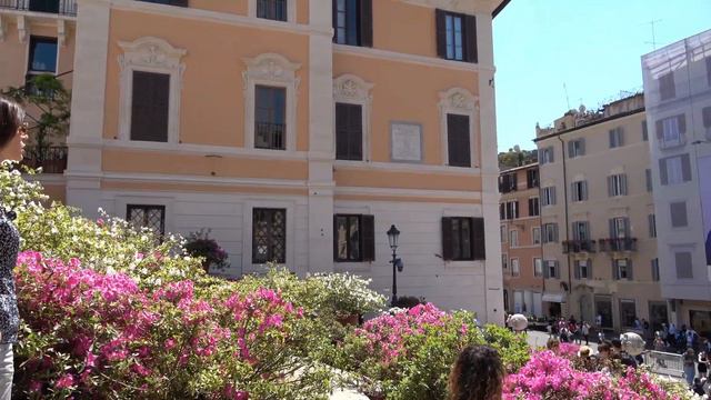 Scalinata di Trinità dei Monti a Piazza di Spagna a Roma 4K смотреть онлайн