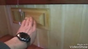 Топим баню брикетами.