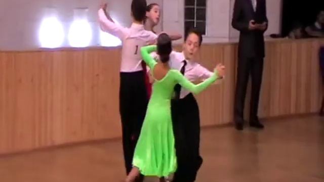 Квикстеп 1/2 финала Дети-2 Д класс смотреть онлайн