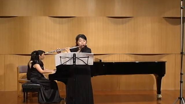 Muse Lee Flute Recital (2009) - J. P. E. Hartmann: Flute Sonata in B-flat Major, Op.1, mov.4 смотреть онлайн