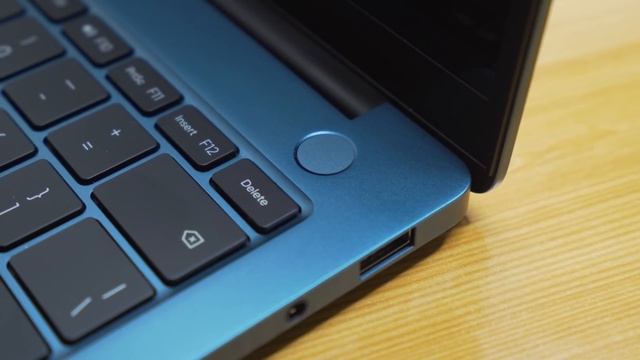 realme Book Unboxing and Hands-on смотреть онлайн
