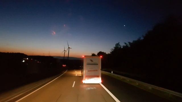 Яркая планета Венера в небе / helle Venus am Himmel смотреть онлайн