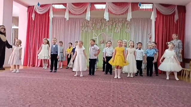 8 марта Д/С №12 г. Мариинск гр. Знайки смотреть онлайн