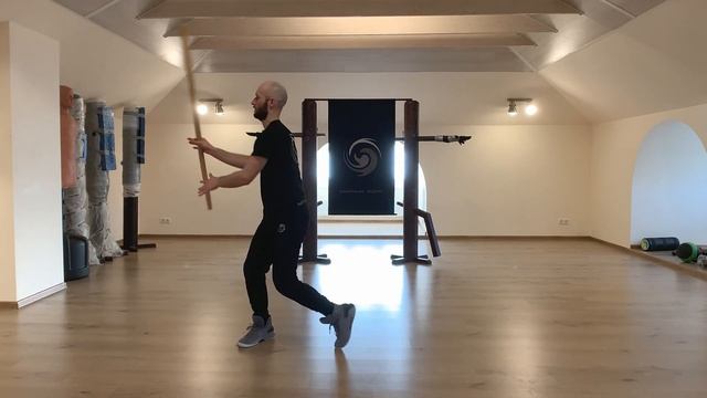 Динамическая медитация с палкой смотреть онлайн