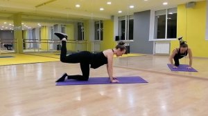 Упражнения для ног// LEGS WORKOUT // Худеем в бедрах