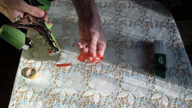 Подвязчик винограда, овощей и цветов тапенер Tapetool. Подготовка к работе и мое мнение о нем. смотреть онлайн