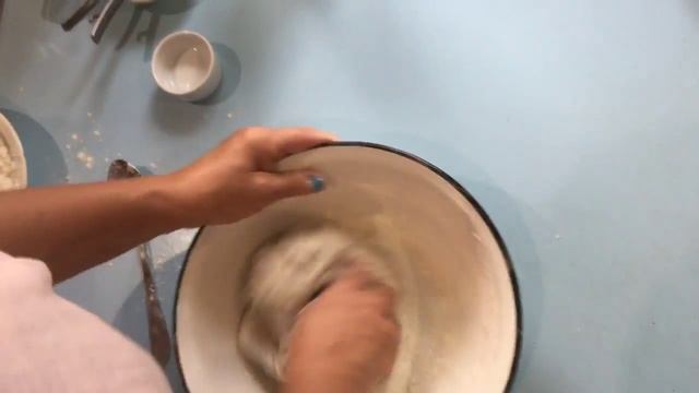 Хлеб с чесноком и укропом смотреть онлайн