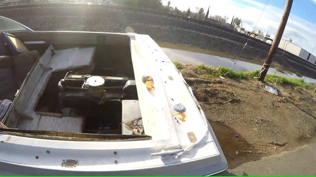 Searching And Destroying An Abandoned Tweaker Boat! Ford Crown Victoria Police Interceptor P71 смотреть онлайн