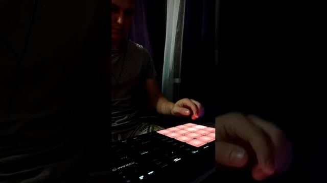 Мой авторский минус на Maschine mikro MK3 смотреть онлайн