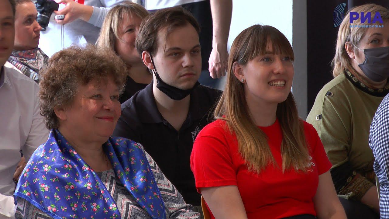 Волонтеры акции #Мывместе предложили Юлии Сарановой стать депутатом ГосДумы РФ смотреть онлайн