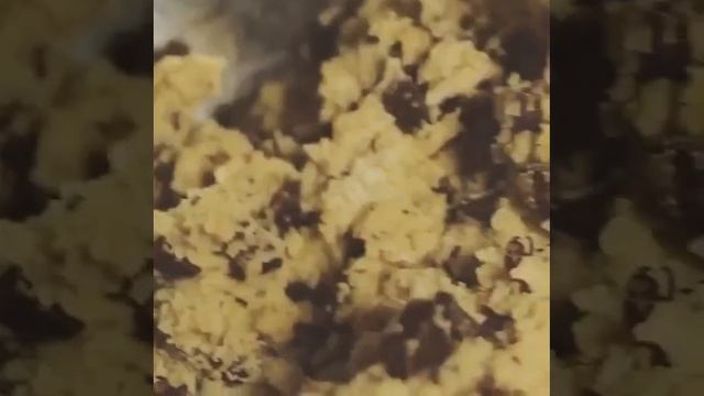 Видео рецепт фирменного овсяного печенья от Нужен Ужин смотреть онлайн