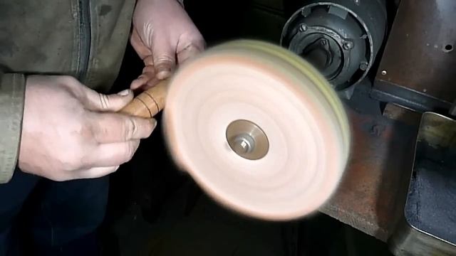 Restoration of an old iron on charcoal смотреть онлайн