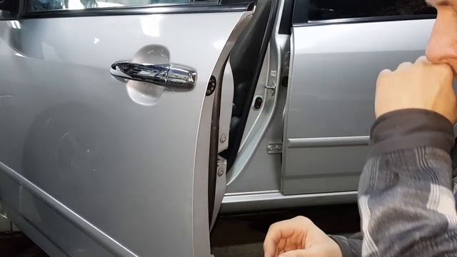 Toyota Spacio замена наружных ручек. смотреть онлайн
