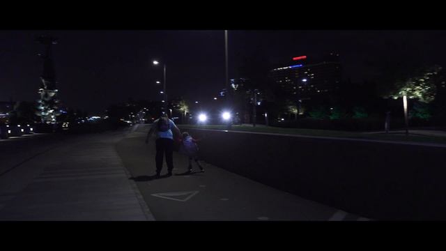 В Парке тепло. Sony x70 + Zhiyun Crane смотреть онлайн