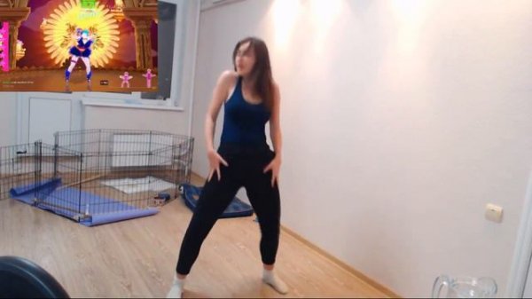 AHRINYAN | АРИНЯН СПАЛИЛА ТРУСЫ НА СТРИМЕ