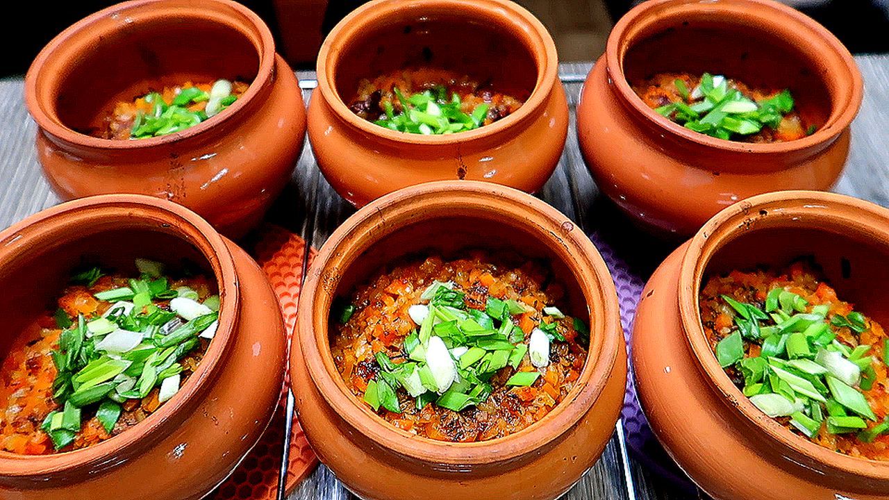 МЯСО С ЧЕРНОСЛИВОМ В ГОРШОЧКАХ. Самый простой и самый вкусный рецепт!.mp4 смотреть онлайн