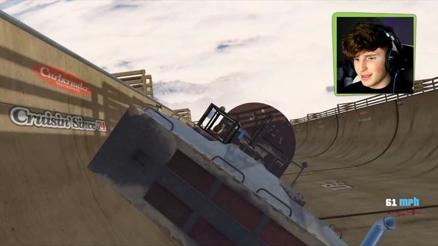 Jumping SIREN HEAD CARS Across The Map In GTA 5.. (Mods) смотреть онлайн