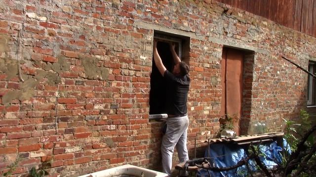 Как защитить окна от взлома и вандализма, и как установить стеклопакеты смотреть онлайн