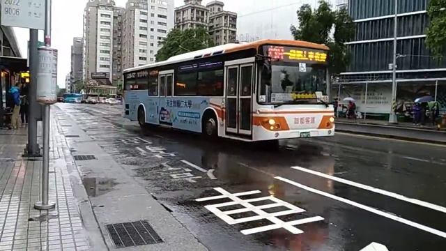 台北 ｜首都客運 ｜小18｜ 劍潭→聖人瀑布｜ Daewoo BS120CN低底盤車輛離站 смотреть онлайн