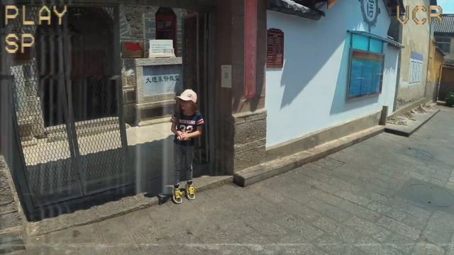 Dali: The Most Beautiful City In China? | VHS Family Vlog ( 大理：中国最美之城｜复古家庭vlog )