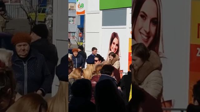 Дрогобич 23.03.19р .відкриття магазину Єва вул В.Великого смотреть онлайн