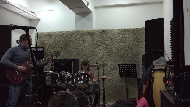 Вероника 10 лет первый раз на барабанах смотреть онлайн