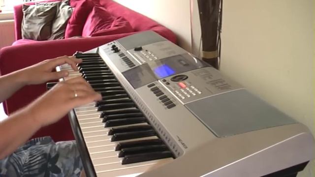 Blijf bij mij (Yamaha PSR-E413) смотреть онлайн