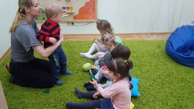 Занятие в сенсорной комнате в мини садике "Дети-Initio" смотреть онлайн