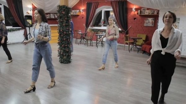 Who's Laughing Now - Solo Ladies Swing - West coast swing  - Linedance